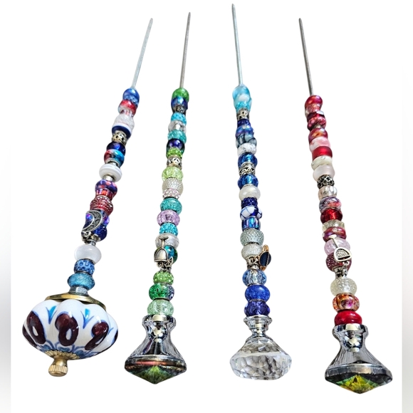 Handmade 4 Piece Colorful Beaded Plant Stakes!, New! - Picture 2 of 8